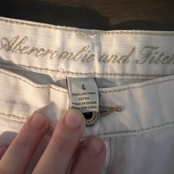 Cute shorts - Picture 2 of 3